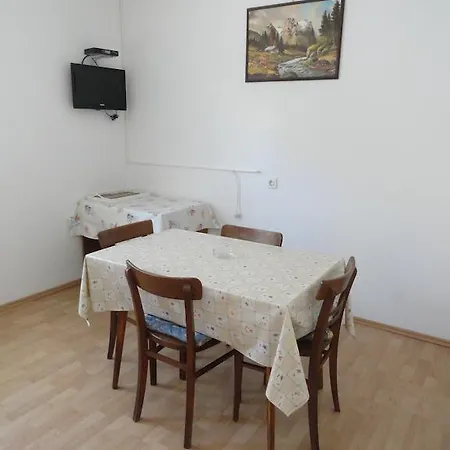 & Karmela